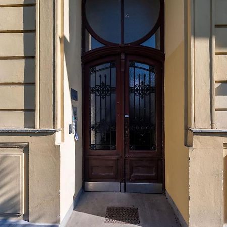 Sleek 1Br Flat Near Center By Hm Appartement Wenen Buitenkant foto